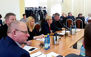 Wojewoda wezwał radnych do wygaszenia mandatu burmistrza Olecka
